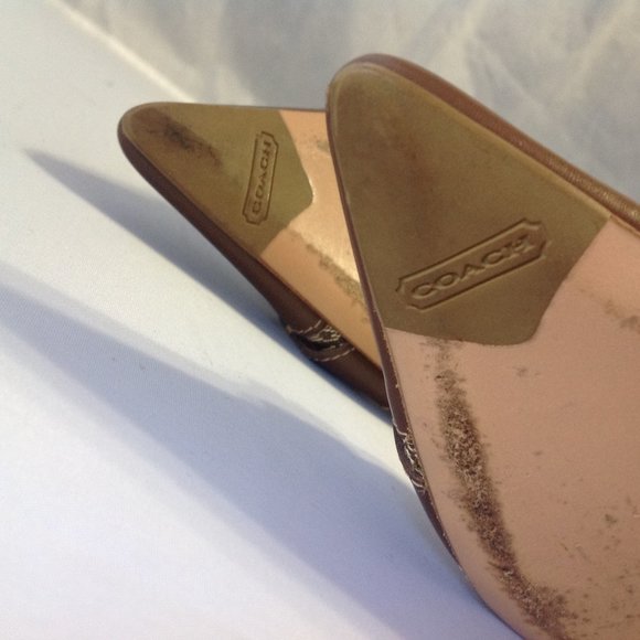Coach Pumps - Picture 6 of 7